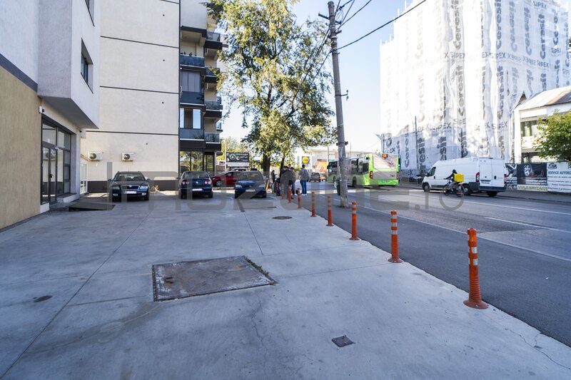 Uverturii, cauti un spatiu comercial? 70 mp, stradal, trafic intens.