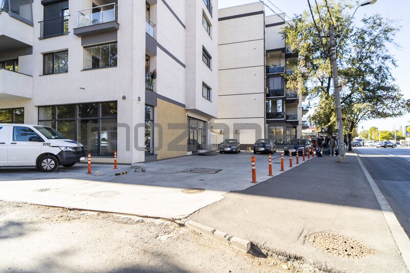 Uverturii, cauti un spatiu comercial? 70 mp, stradal, trafic intens.